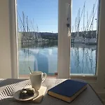 Floating House - Marina Relax