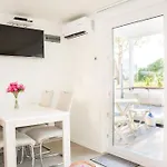 Floating House - Marina Relax Ferienhaus *