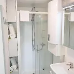 Nyaraló Floating House - Marina Relax