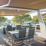 Ferienhaus Floating House - Marina Relax