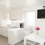 Ferienhaus Floating House - Marina Relax *