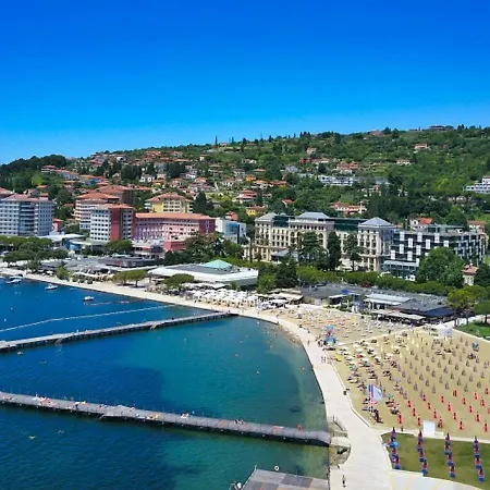 Floating House - Marina Relax