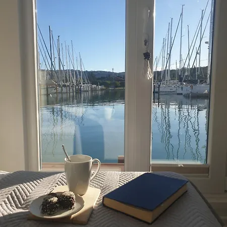 Floating House - Marina Relax