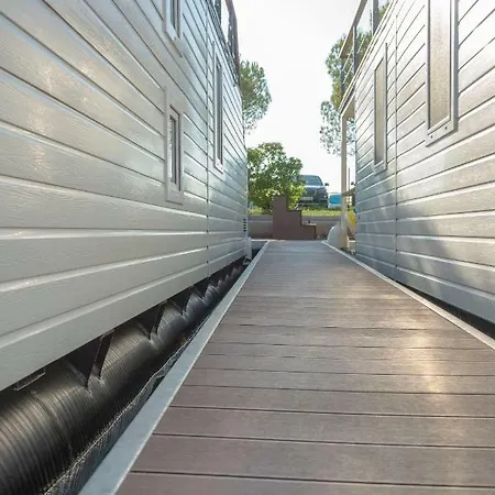 בית נופש Floating House - Marina Relax *