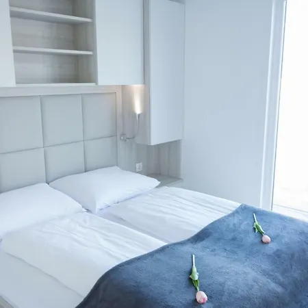 Floating House - Marina Relax