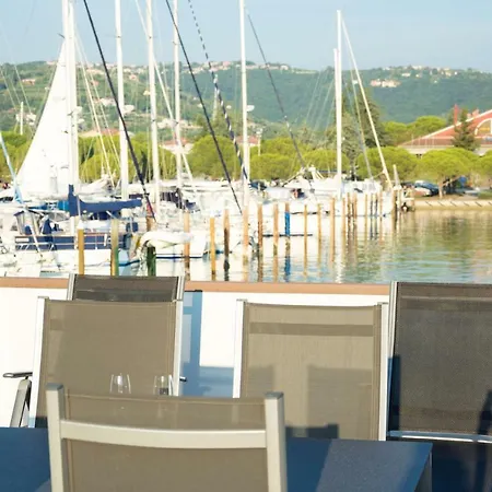 Σπίτι διακοπών Floating House - Marina Relax *
