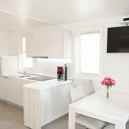 בית נופש Floating House - Marina Relax *