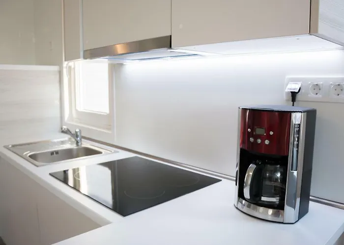 بيت للعطل Floating House - Marina Relax