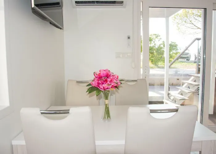 Floating House - Marina Relax Hébergement de vacances *